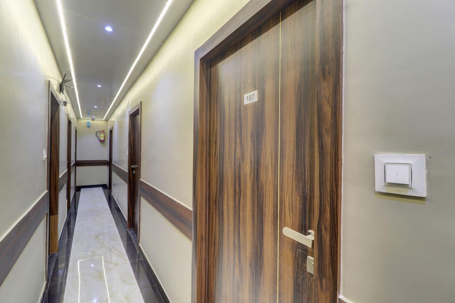 Hotel New Blue Sapphire Residency Mumbai Exteriör bild