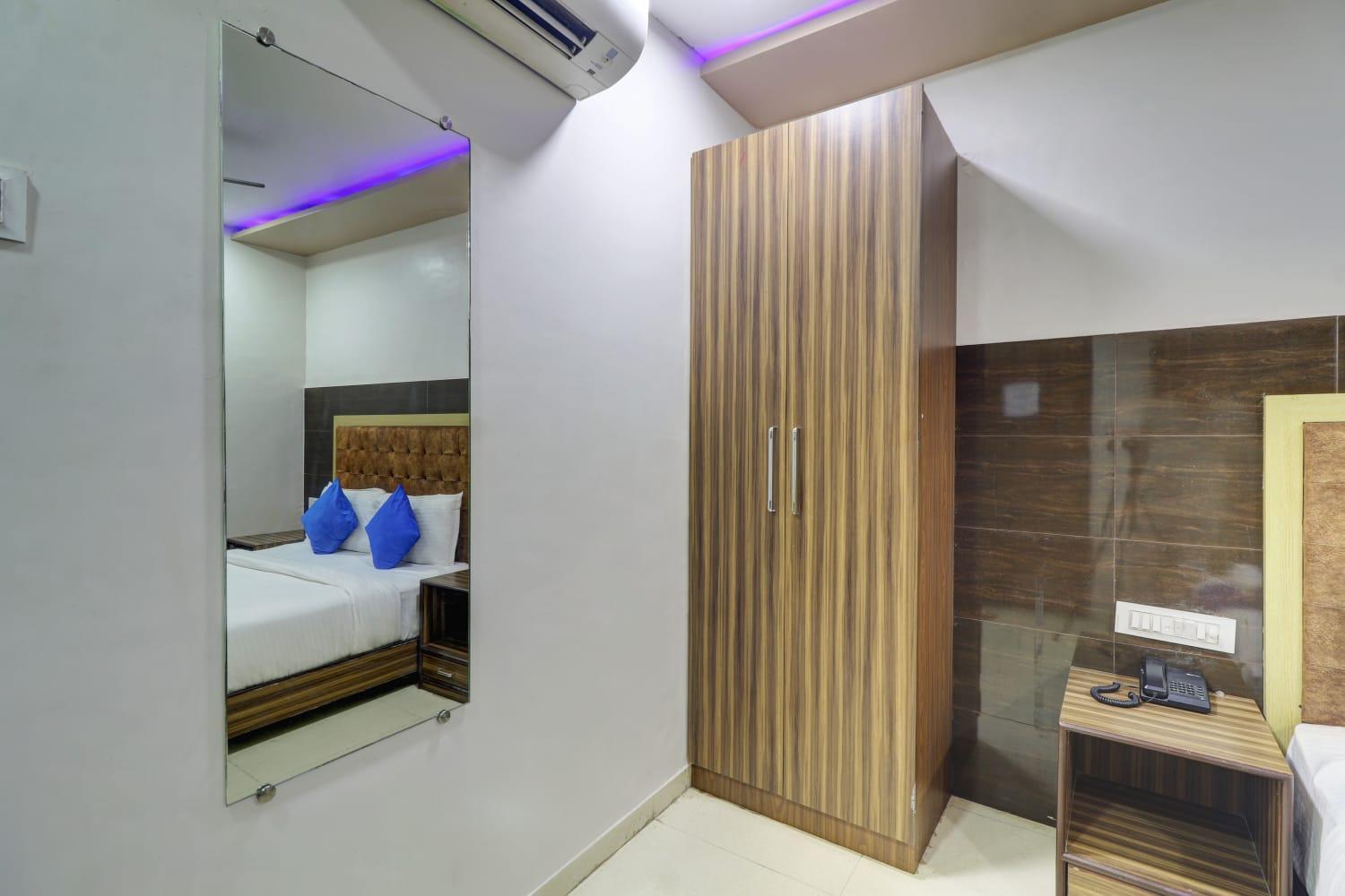 Hotel New Blue Sapphire Residency Mumbai Exteriör bild