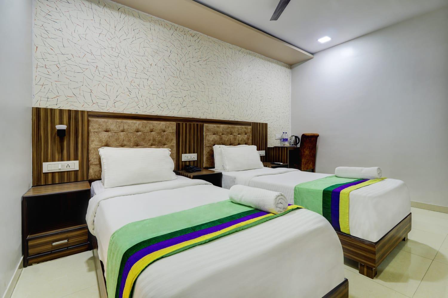 Hotel New Blue Sapphire Residency Mumbai Exteriör bild